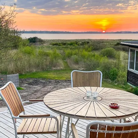 2 Bedroom Awesome In