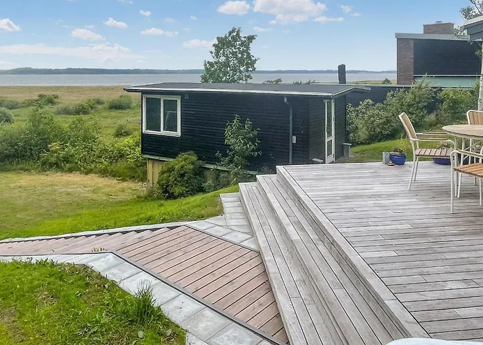 Semesterbostad 2 Bedroom Awesome In